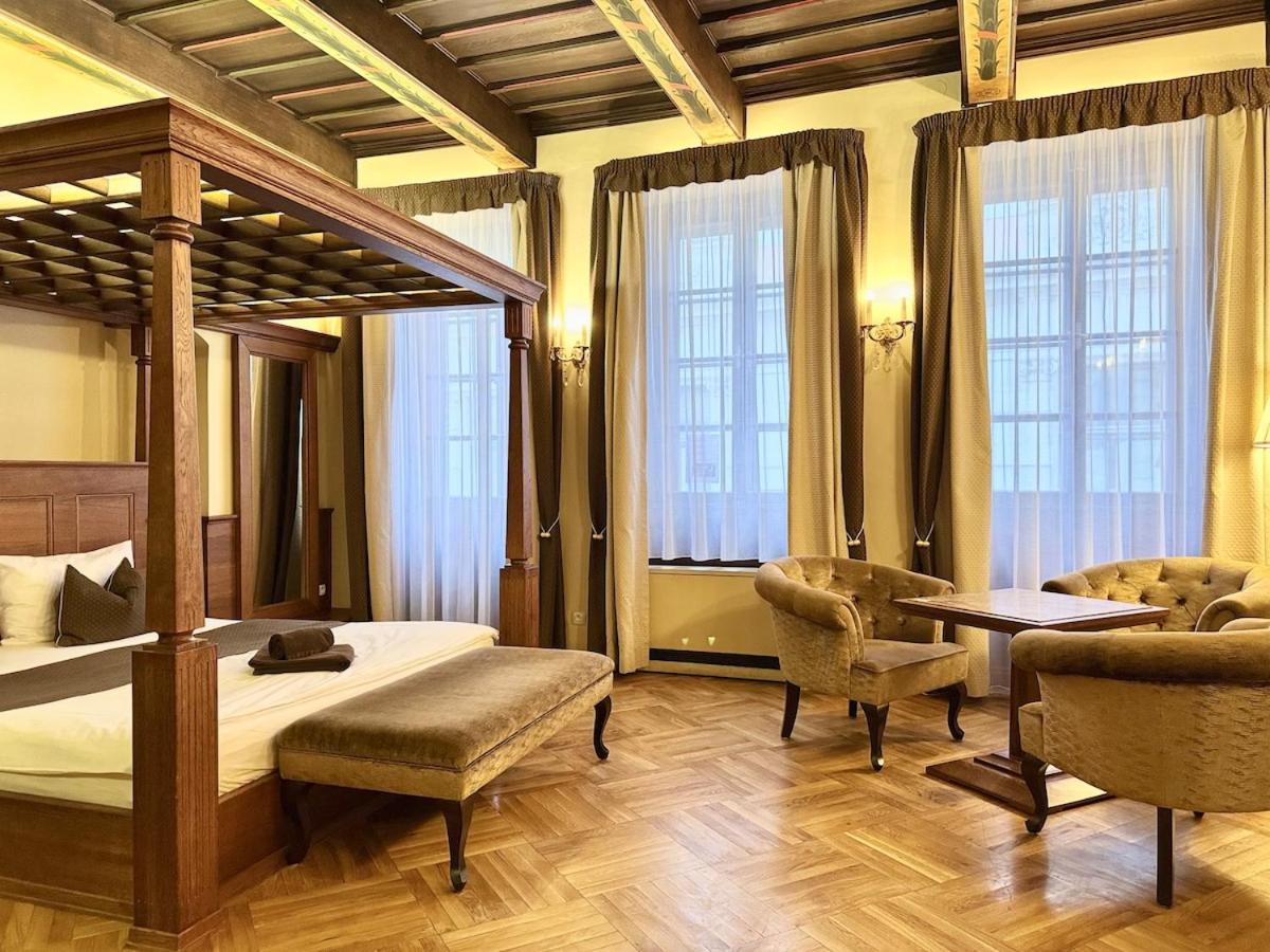 Traditional Prague Apartment Экстерьер фото