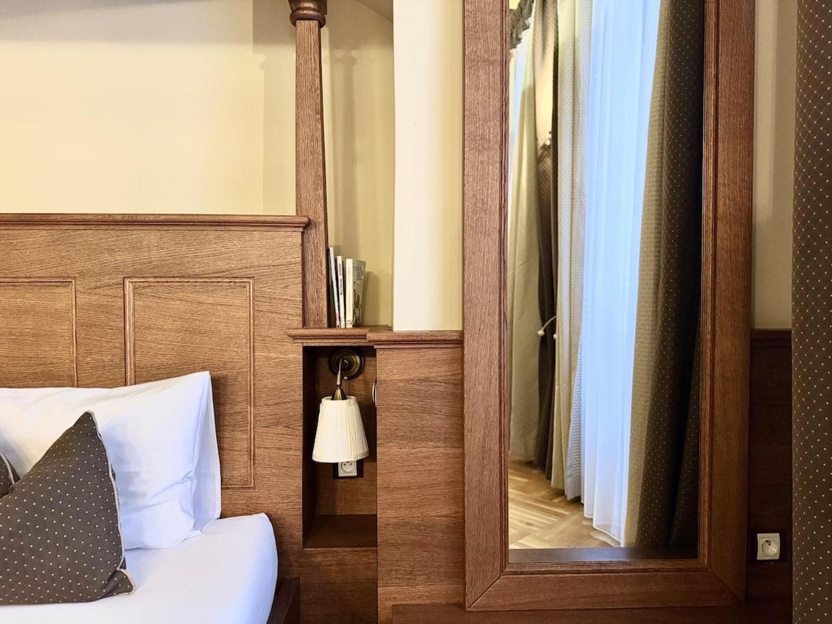 Traditional Prague Apartment Экстерьер фото